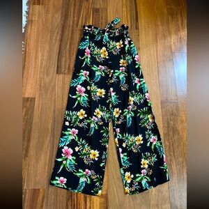 Art Class girls size 10/12 floral/tropical pants